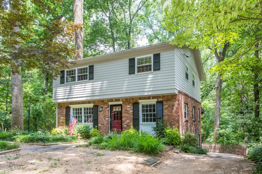 5 bedroom single family residence sold at 1788 Hummingbird Lane, Atlanta, GA 30307