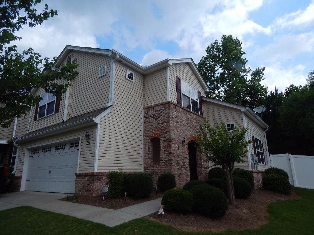 125 Oconee Pass, Woodstock, GA 30188 — most recent listing photo