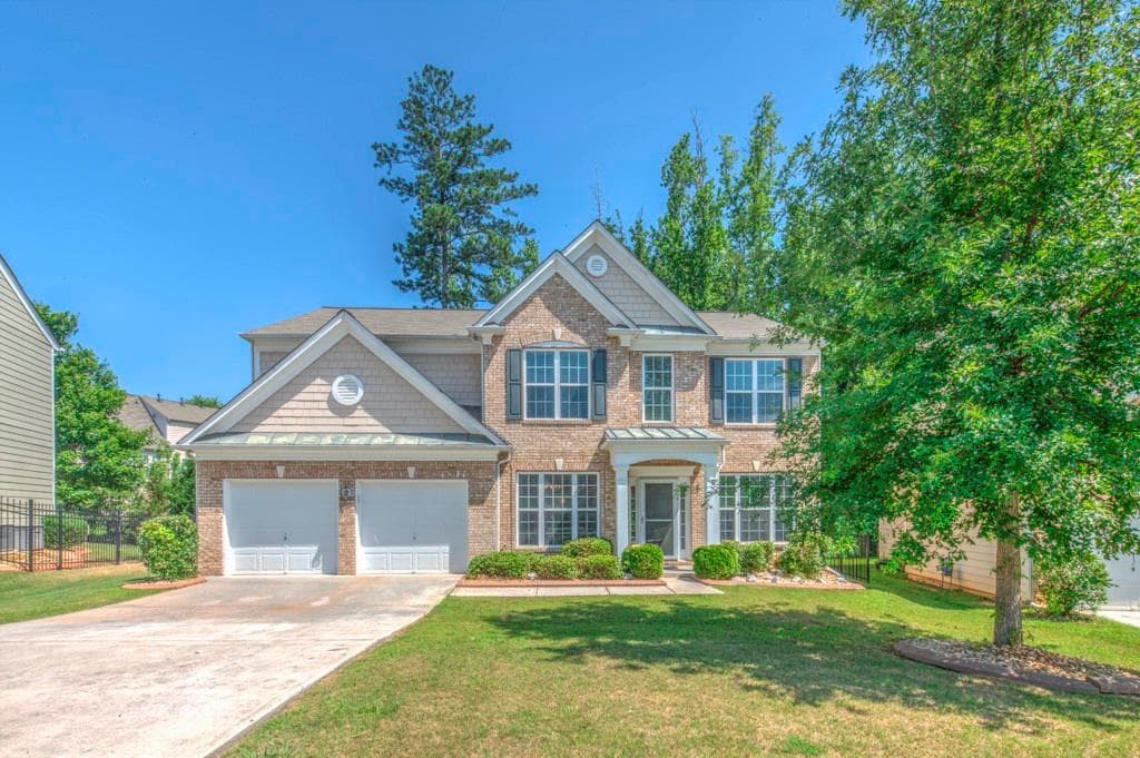4 bedroom, 2,195 sq ft single family residence sold at 3652 Ramsey Close, Atlanta, GA 30331