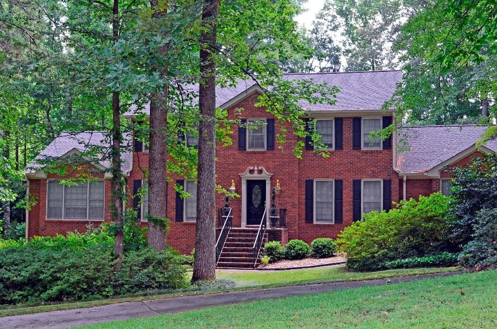 4370 Inns Brook Drive, Snellville, GA 30039 — most recent listing photo