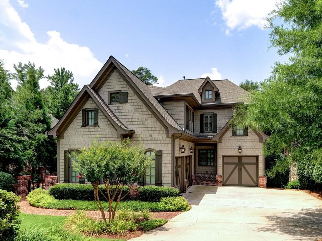 4 bedroom, 4,140 sq ft single family residence sold at 1790 High Trail, Atlanta, GA 30339