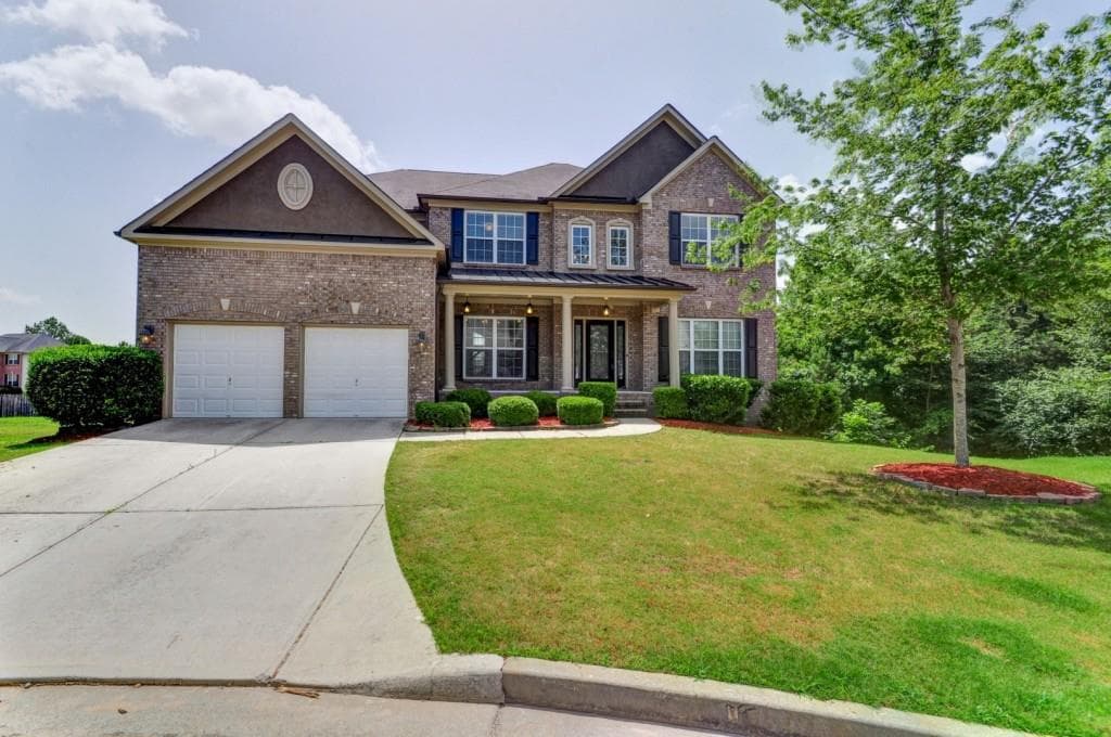 6 bedroom, 5,416 sq ft single family residence sold at 1012 Simonton View Lane, Lawrenceville, GA 30045