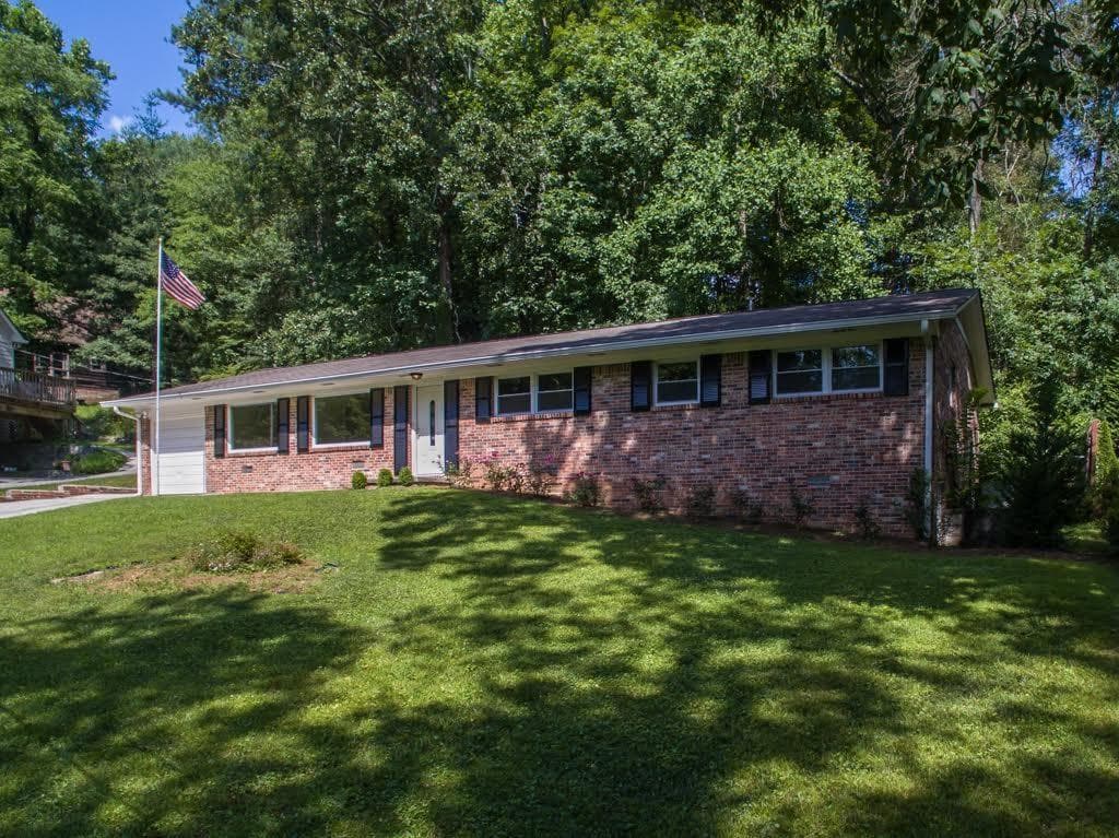 2531 Cove Circle, Brookhaven, GA 30319 — most recent listing photo