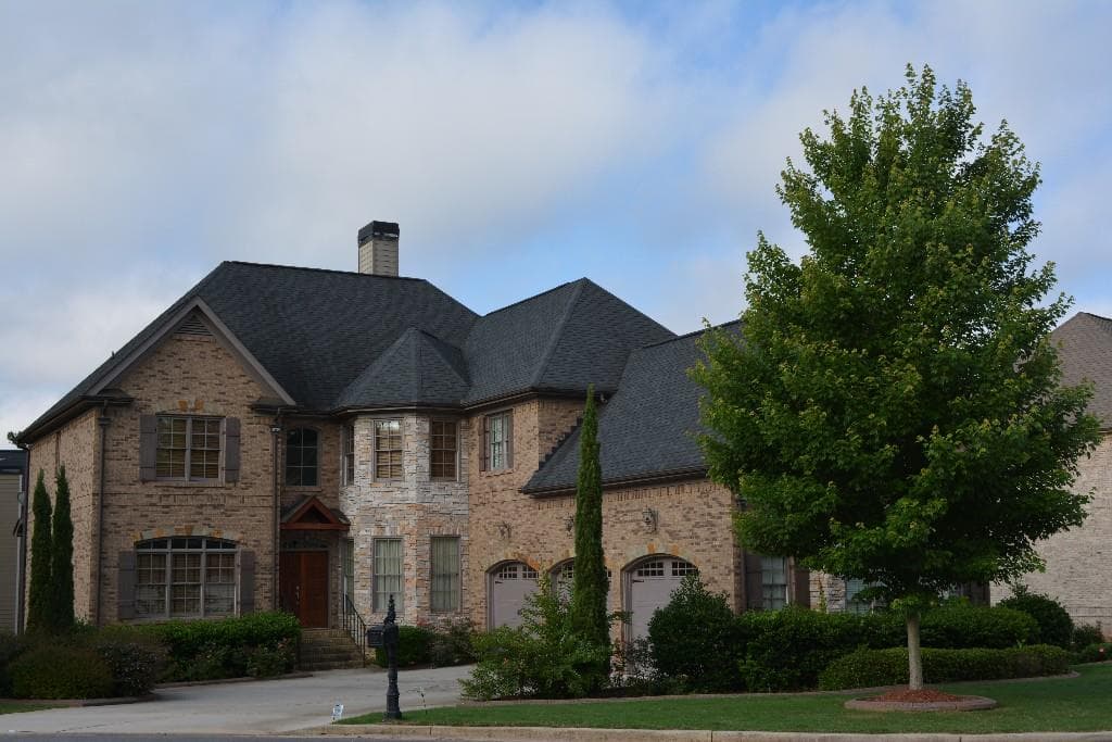 8 bedroom, 5,889 sq ft single family residence sold at 4475 Worthings Court, Powder Springs, GA 30127