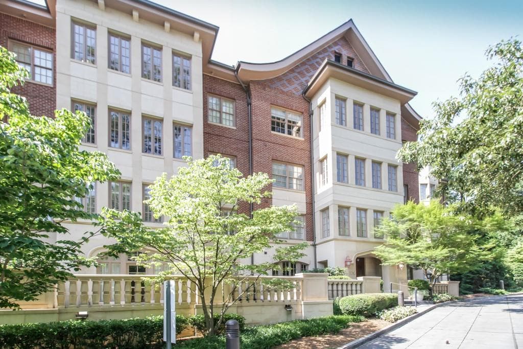 1 bedroom condominium sold at 1717 N Decatur Road 318, Atlanta, GA 30307