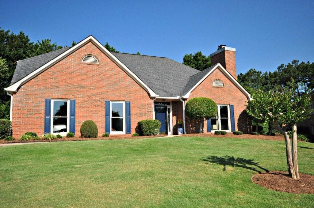 3 bedroom, 3,556 sq ft single family residence sold at 255 Singletree Trace, Alpharetta, GA 30004