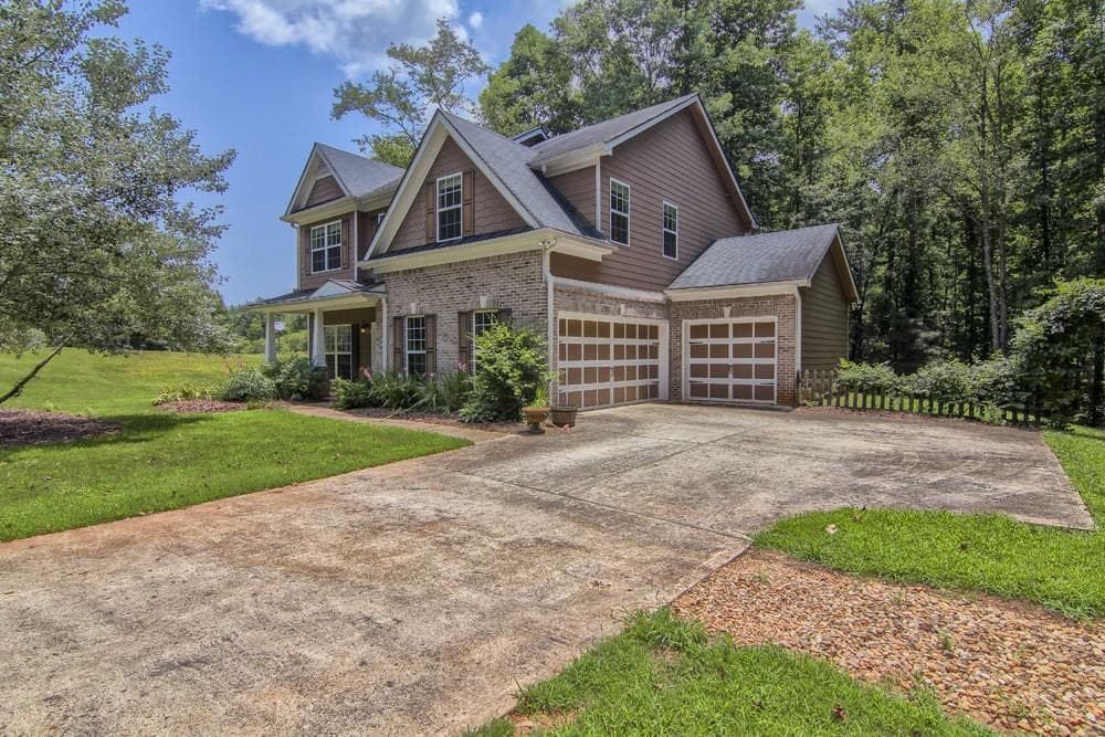 908 Vinings Drive, Winder, GA 30680 — most recent listing photo