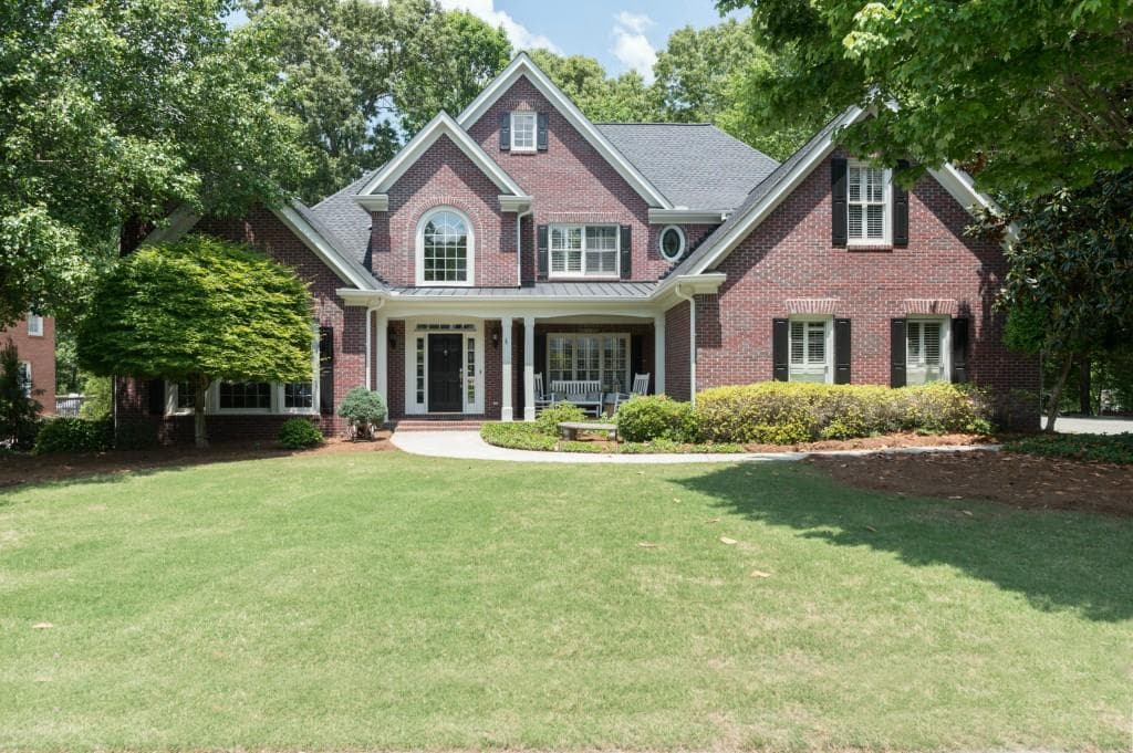 6 bedroom, 4,017 sq ft single family residence sold at 4245 Park Brooke Trace, Alpharetta, GA 30022