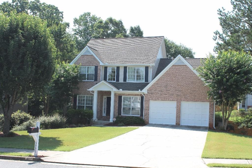 5725 Kennemore Drive, Alpharetta, GA 30004 — most recent listing photo