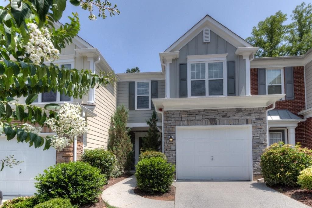 3 bedroom, 1,638 sq ft townhouse sold at 291 Kigian Trail, Woodstock, GA 30188