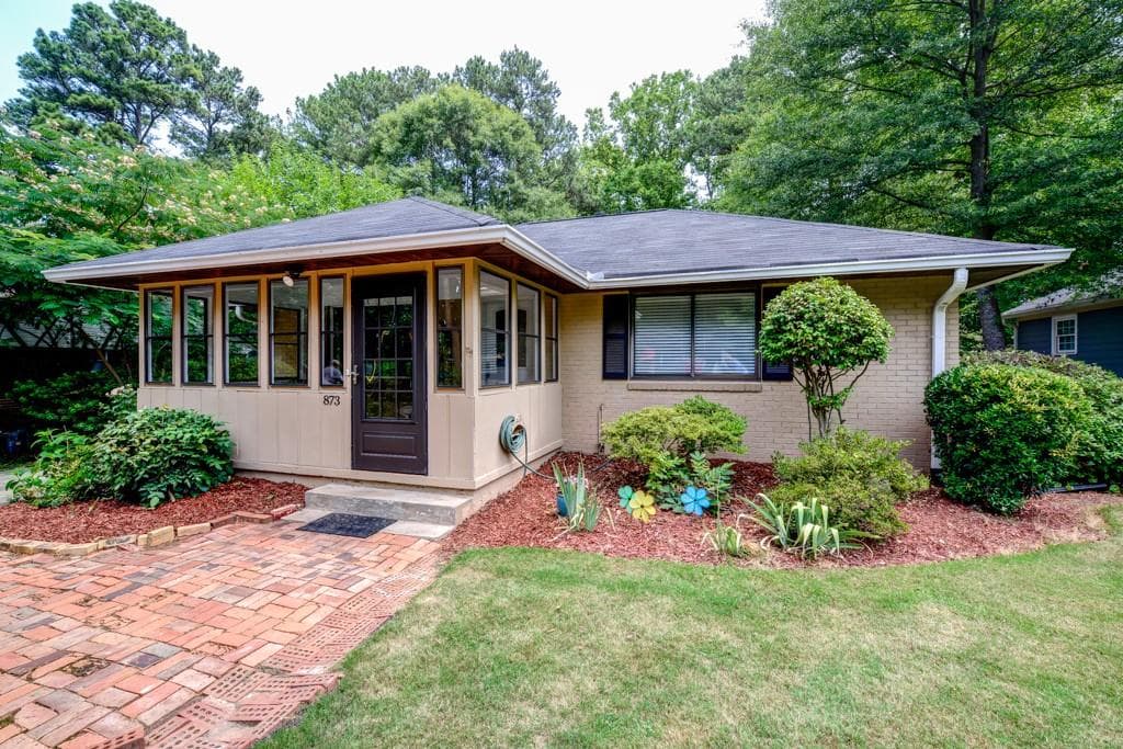 3 bedroom, 2,352 sq ft single family residence sold at 873 Wayland Court, Smyrna, GA 30080