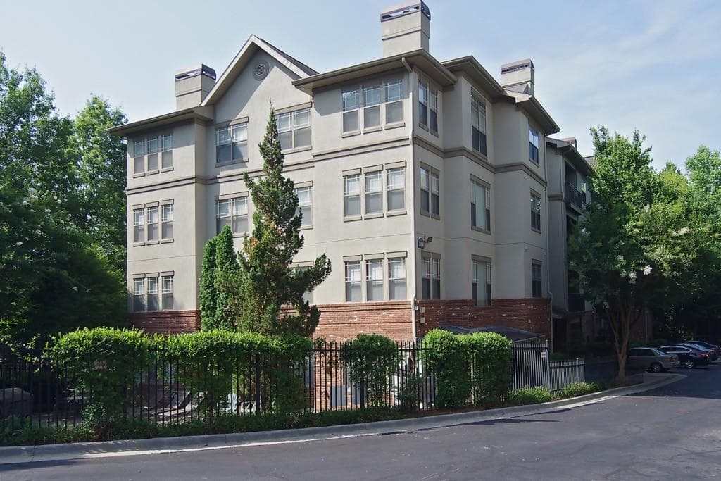 5559 Glenridge Drive 2105, Sandy Springs, GA 30342 — most recent listing photo