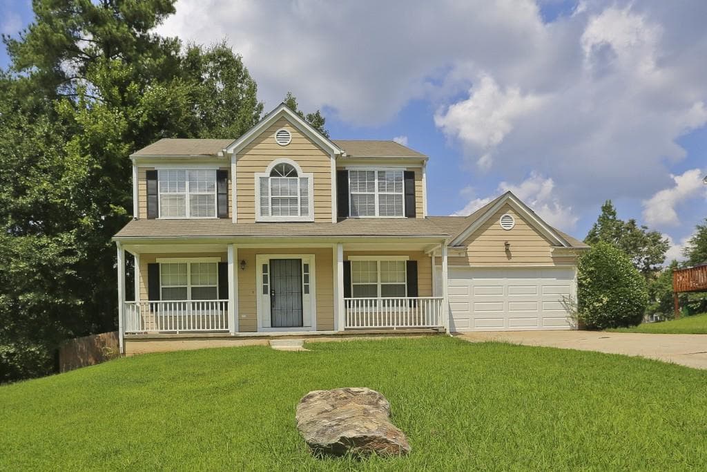3 bedroom, 1,976 sq ft single family residence sold at 3154 Kings Glen Drive, Decatur, GA 30034