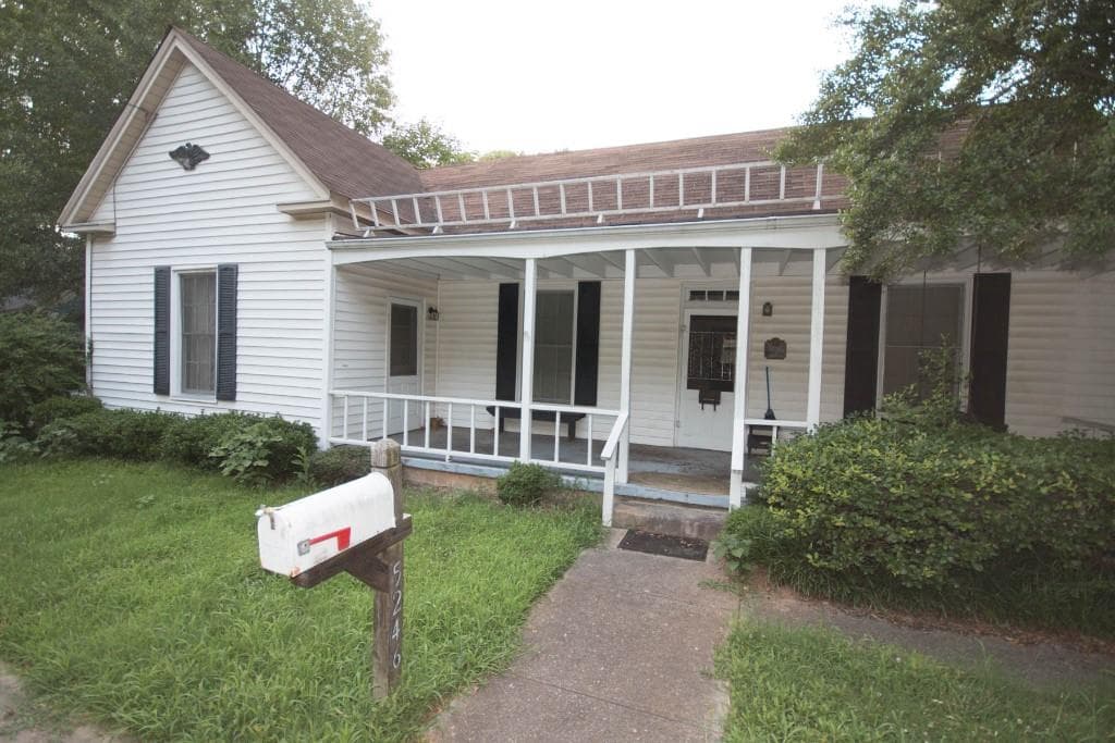 5246 W Mountain Street, Stone Mountain, GA 30083 — most recent listing photo