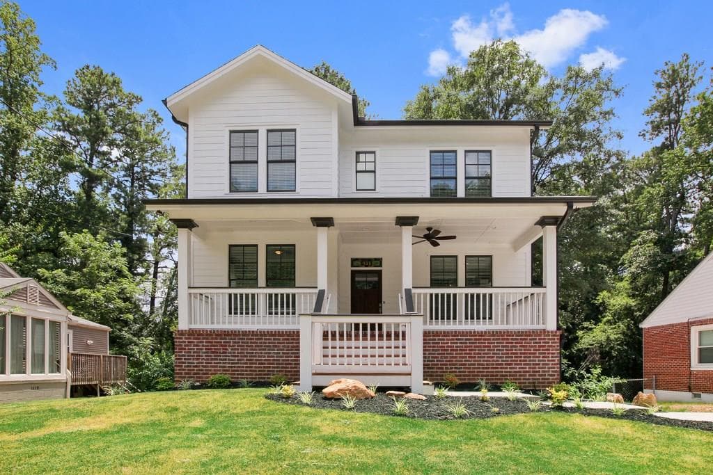 5 bedroom, 3,186 sq ft single family residence sold at 433 Wimbledon Road, Atlanta, GA 30324