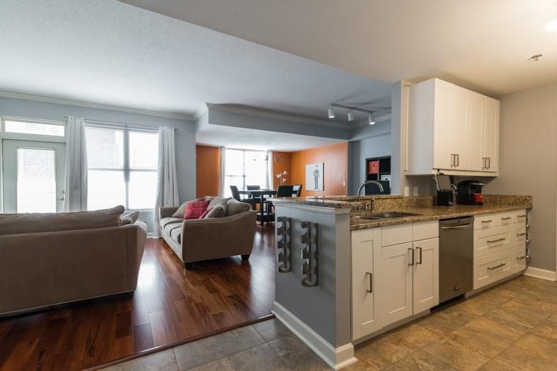 1 bedroom, 1,072 sq ft condominium sold at 1101 Juniper Street 227, Atlanta, GA 30309