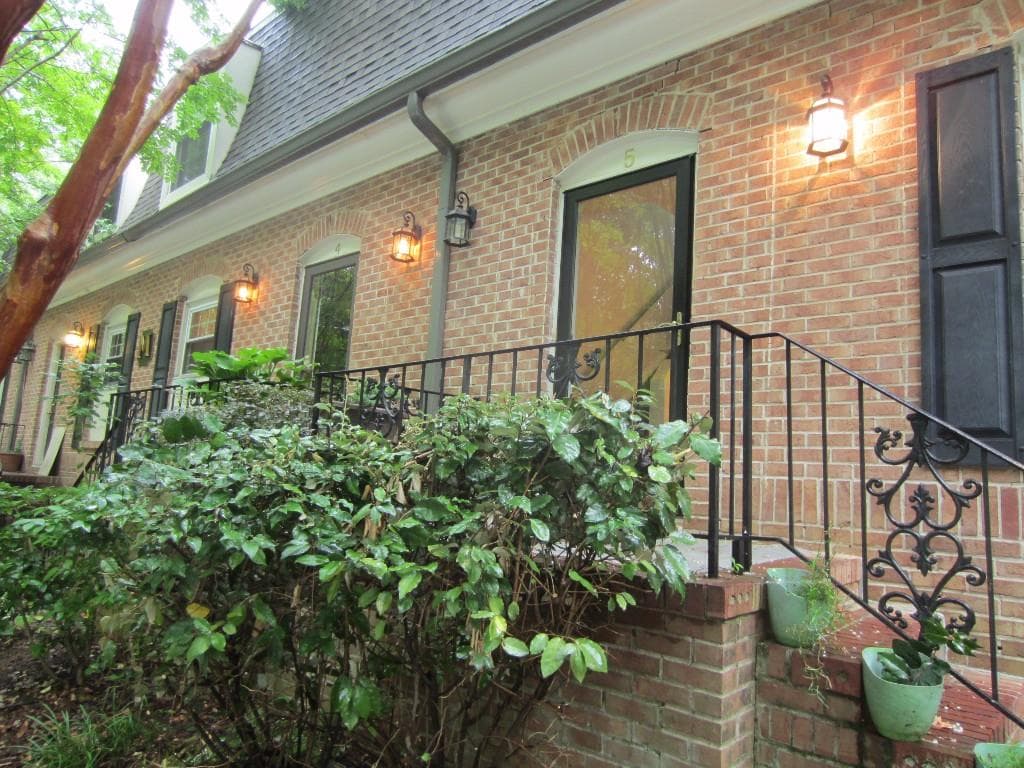 2 bedroom condominium sold at 1261 Lavista Road M5, Atlanta, GA 30324