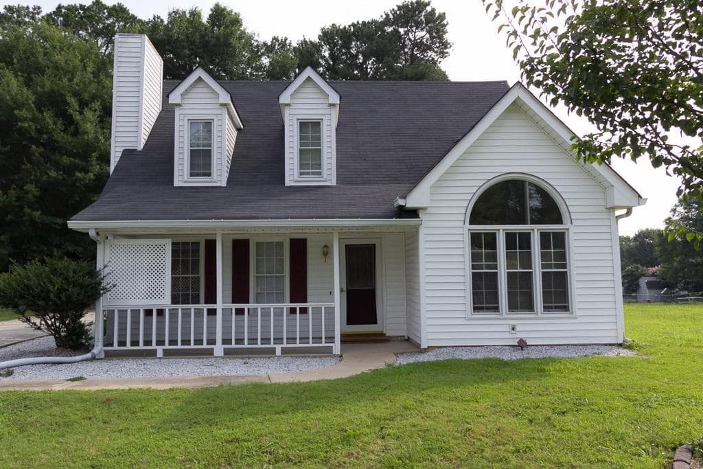 604 Renee Drive, Loganville, GA 30052 — most recent listing photo