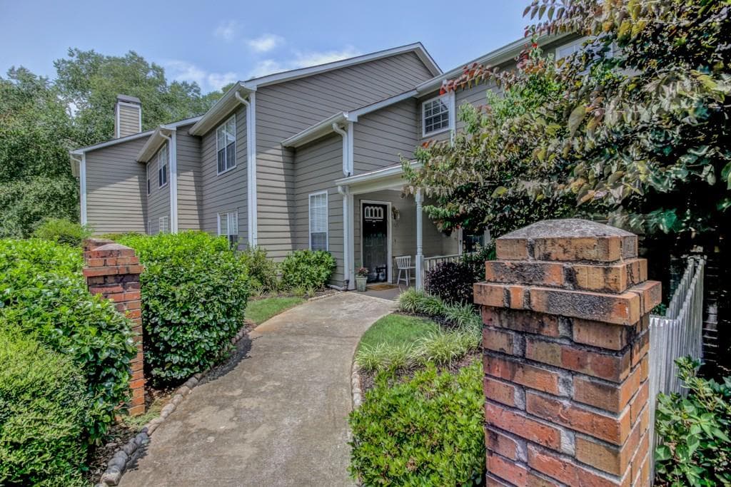 1515 Oakridge Court 1515, Decatur, GA 30033 — most recent listing photo