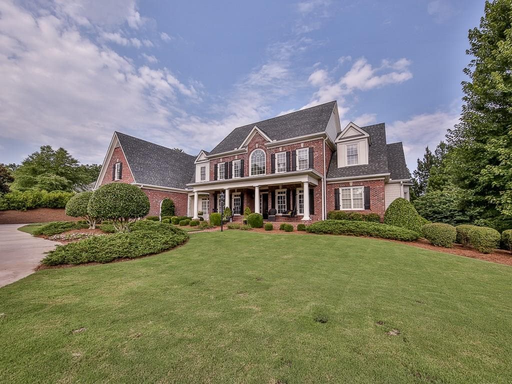 135 Inwood Terrace, Roswell, GA 30075 — most recent listing photo