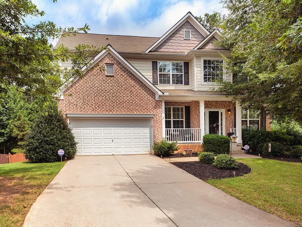 4 bedroom, 2,511 sq ft single family residence sold at 1785 Dawn Valley Trail, Cumming, GA 30040