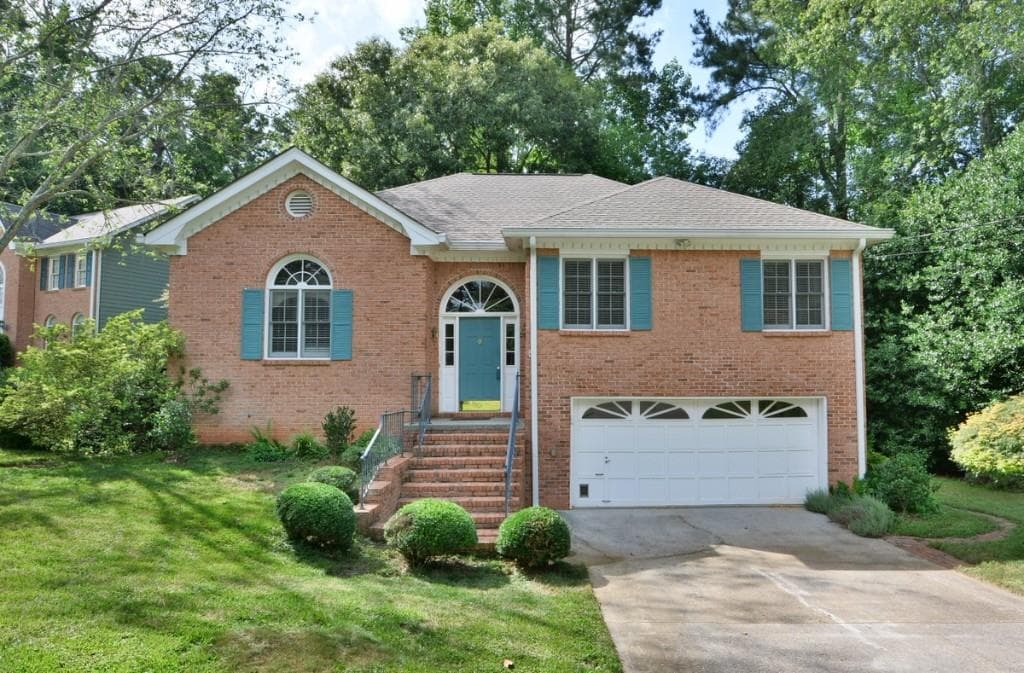 4 bedroom, 2,451 sq ft single family residence sold at 711 Saddle Wood Way, Lawrenceville, GA 30043