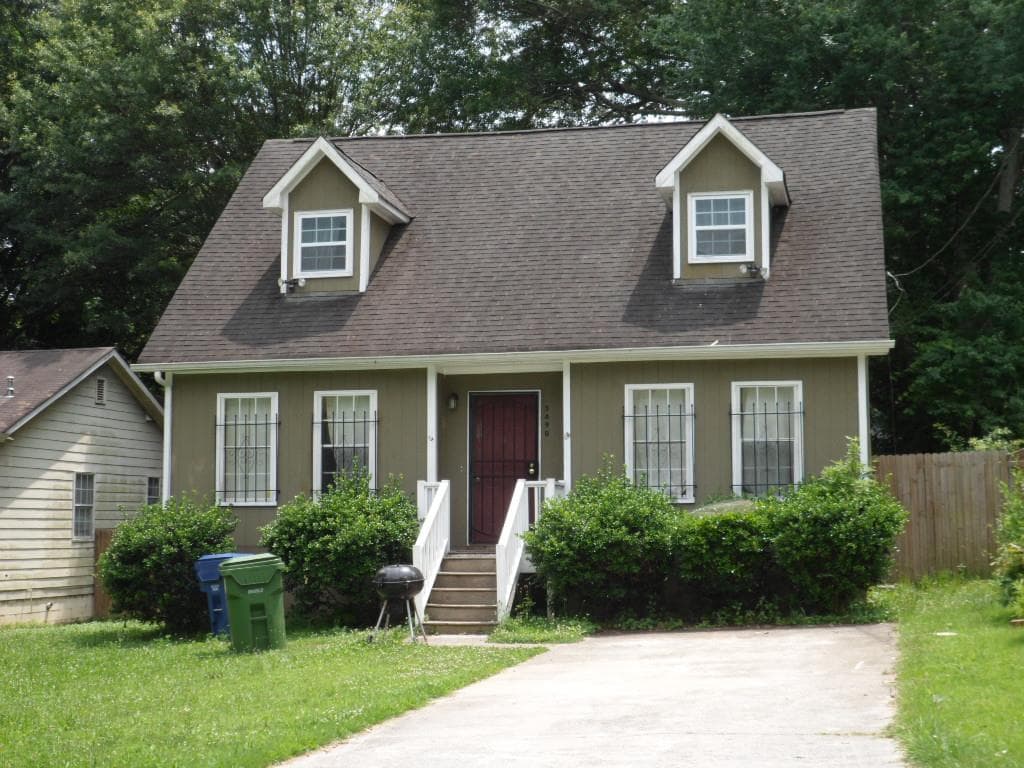 3 bedroom, 1,832 sq ft single family residence sold at 3490 Thompson Drive, Atlanta, GA 30331