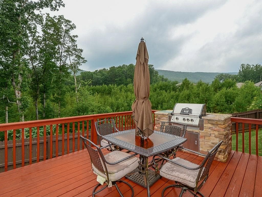 380 N Cherokee Drive, Waleska, GA 30183 — most recent listing photo