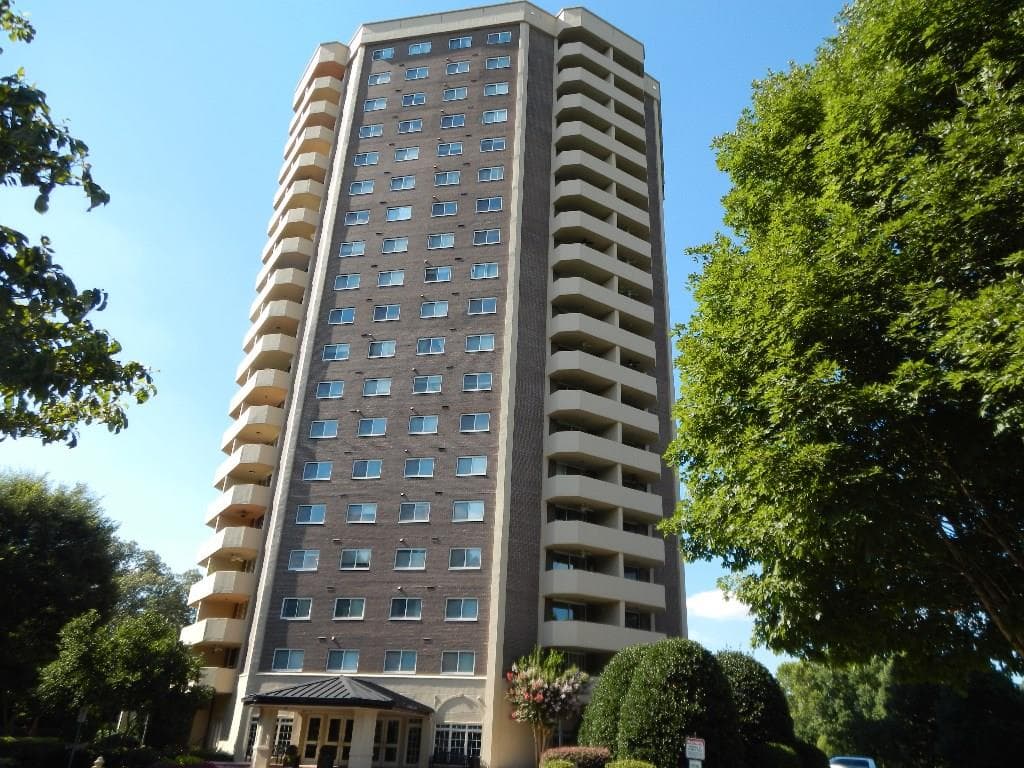 1501 CLAIRMONT Road 1528, Decatur, GA 30033 — most recent listing photo