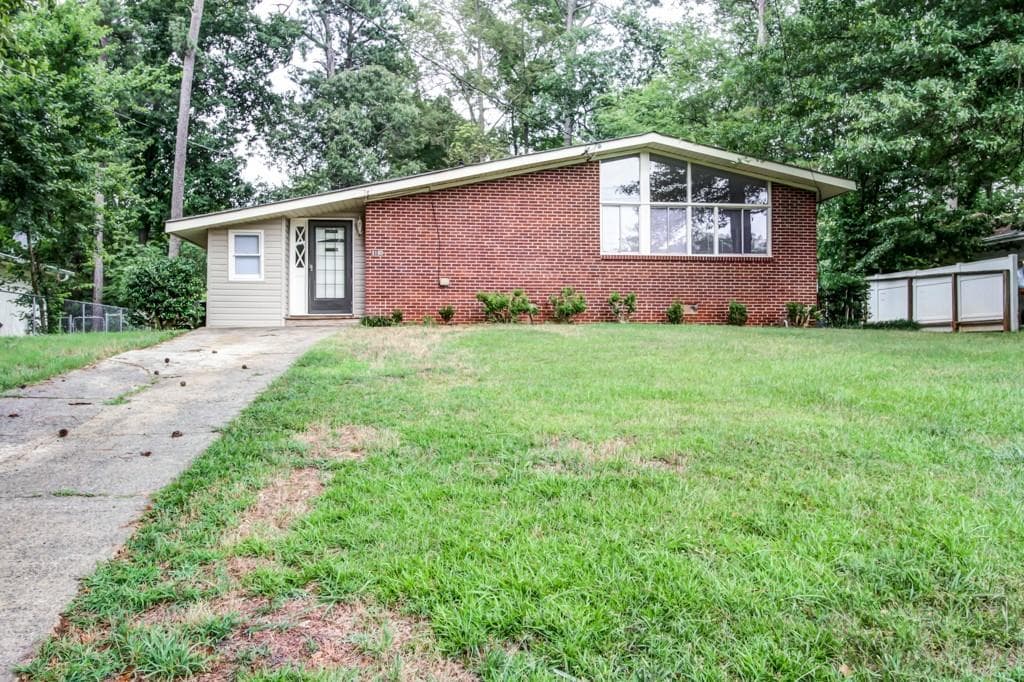 3180 Vine Circle, Decatur, GA 30033 — most recent listing photo