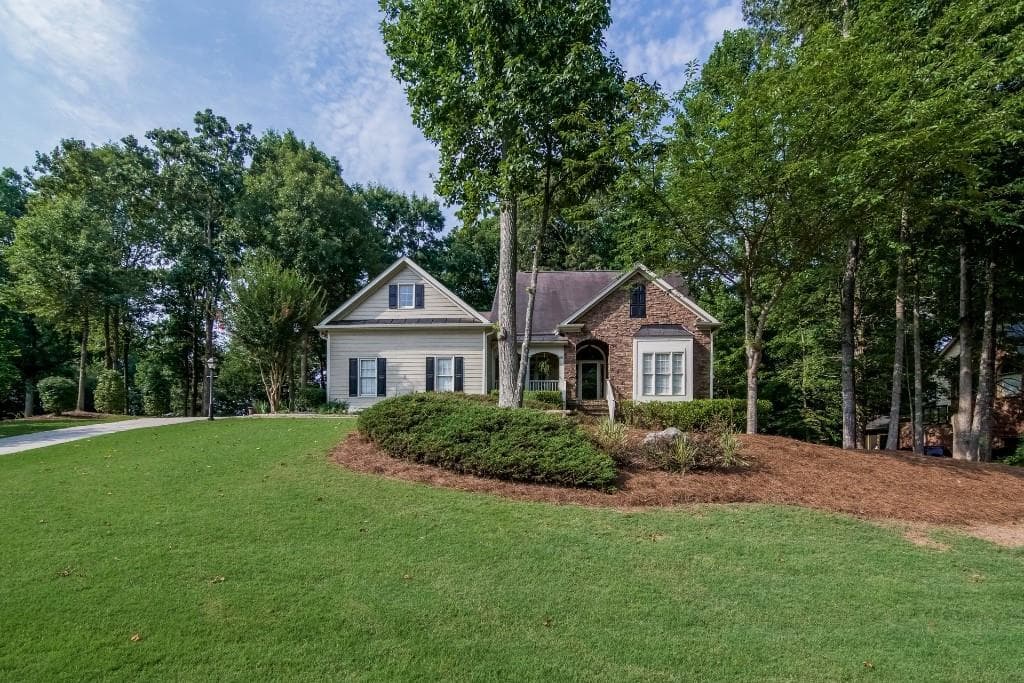 140 Forestgrove Lane, Suwanee, GA 30024 — most recent listing photo
