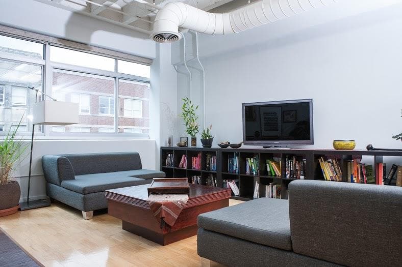 1 bedroom, 1,190 sq ft condominium sold at 805 Peachtree Street 515, Atlanta, GA 30308