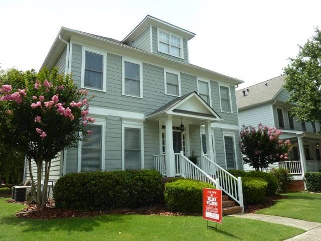 4 bedroom single family residence sold at 2109 Adams Overlook, Atlanta, GA 30318