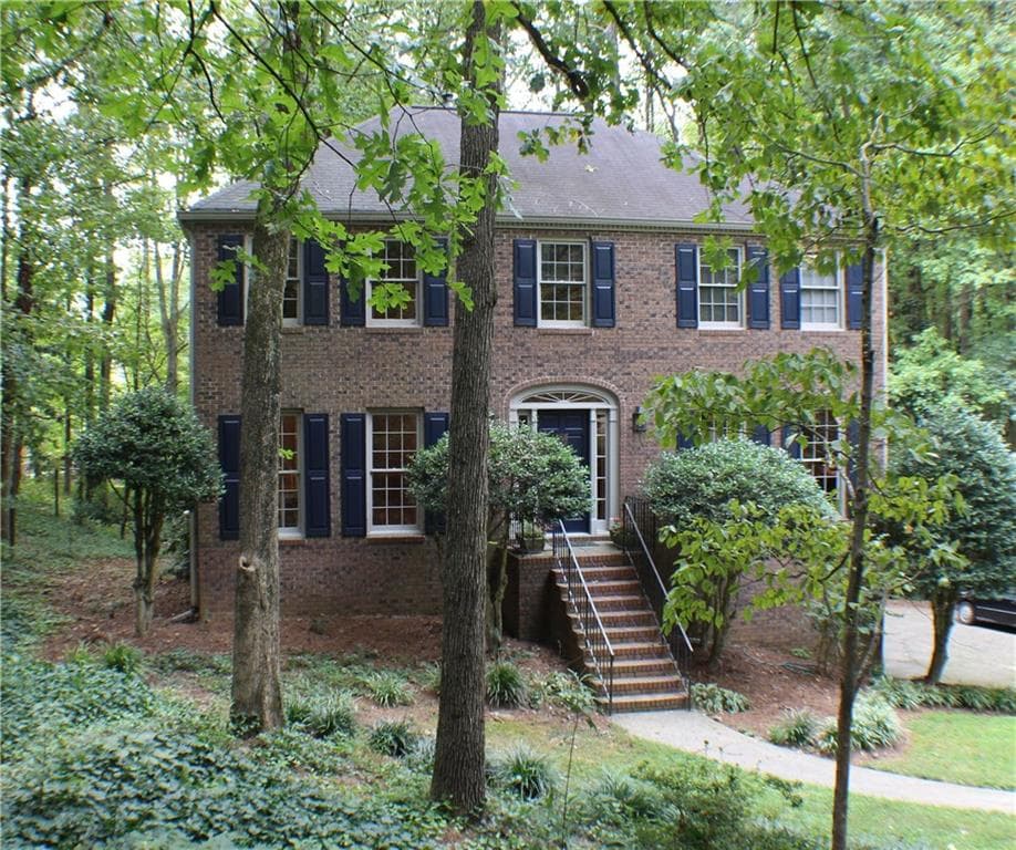 220 Brandenburgh Circle, Roswell, GA 30075 — most recent listing photo