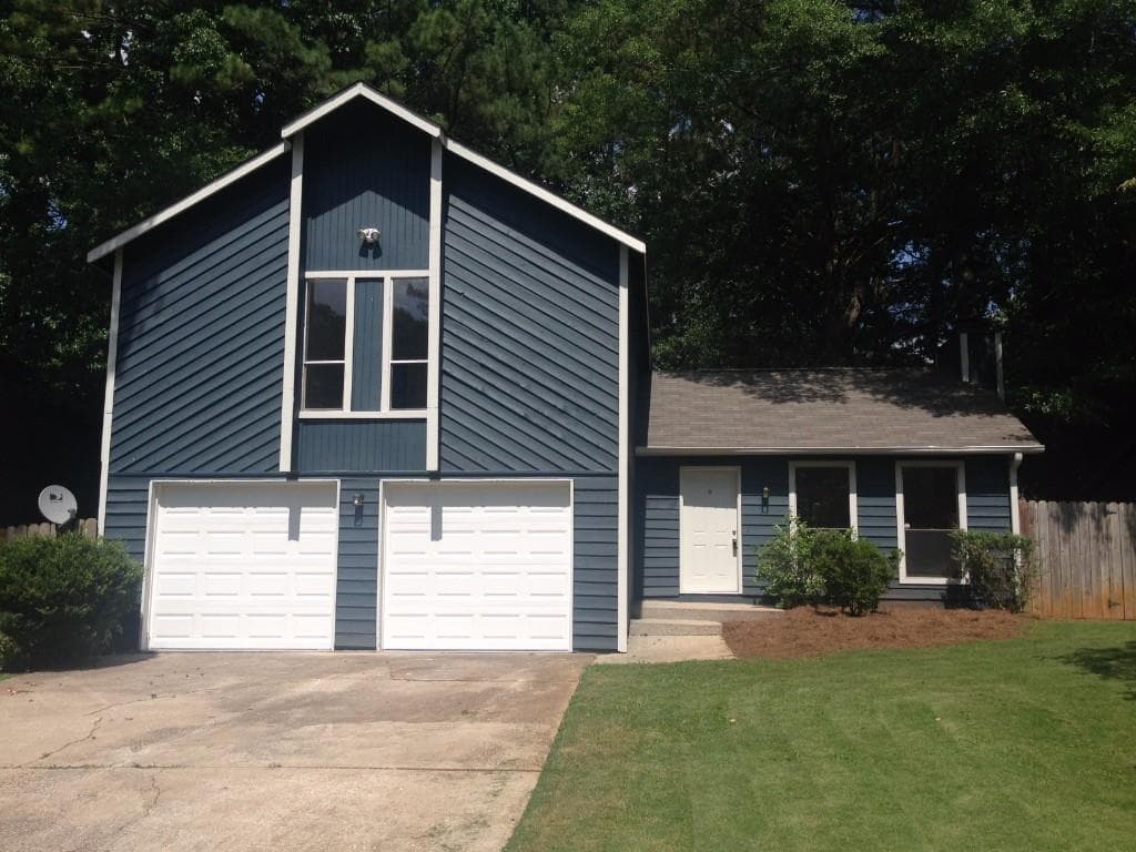 995 Mainstreet Lake Drive, Stone Mountain, GA 30088 — most recent listing photo