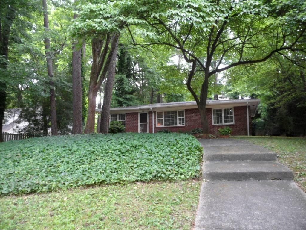 3 bedroom, 1,315 sq ft single family residence sold at 191 Alberta Drive, Atlanta, GA 30305