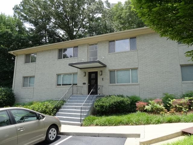 2 bedroom condominium sold at 449 CLAIREMONT Avenue E-4, Decatur, GA 30030