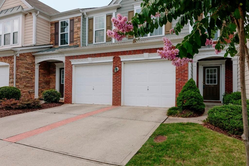 130 Finchley Drive 130, Roswell, GA 30076 — most recent listing photo