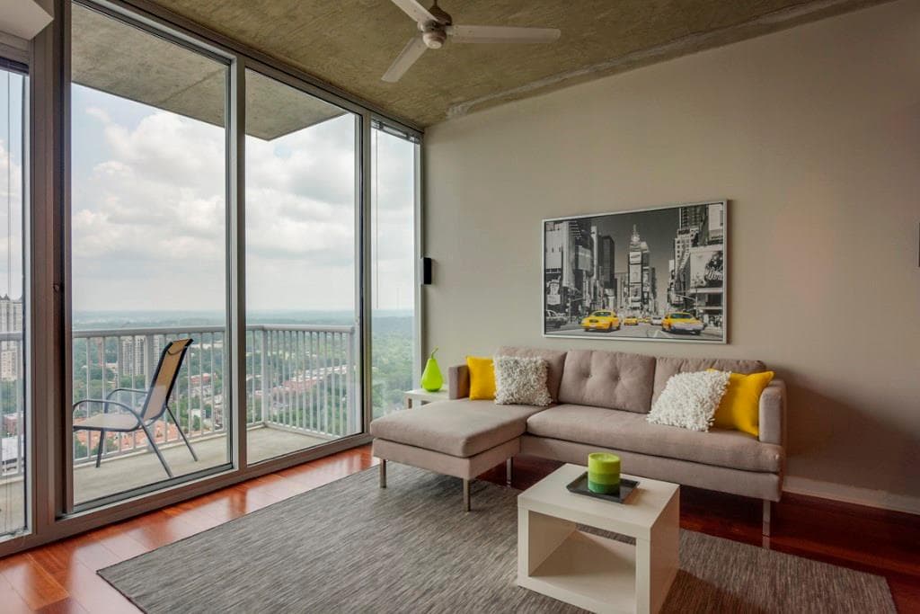 2 bedroom, 802 sq ft condominium sold at 855 Peachtree Street 2608, Atlanta, GA 30308