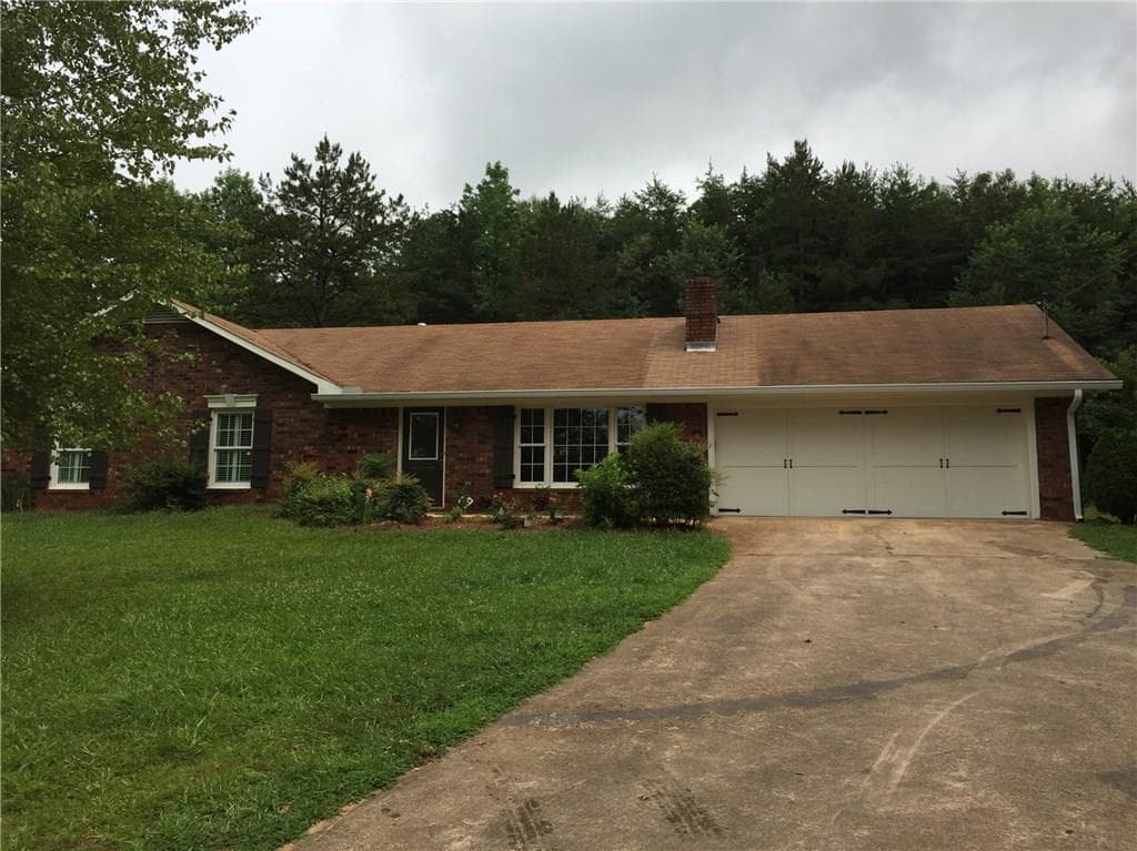 3 bedroom single family residence sold at 10 WAUKA MOUNTAIN Road, Clermont, GA 30527