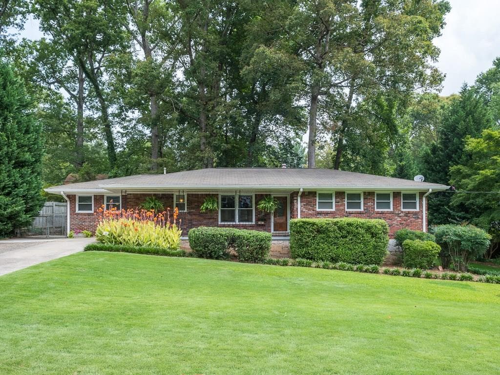3 bedroom, 1,468 sq ft single family residence sold at 2102 Capehart Circle, Atlanta, GA 30345