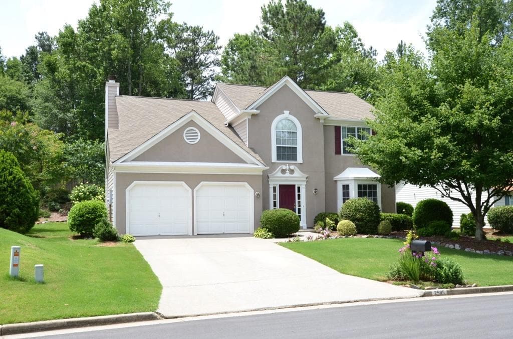 2585 Traywick Chase, Alpharetta, GA 30004 — most recent listing photo
