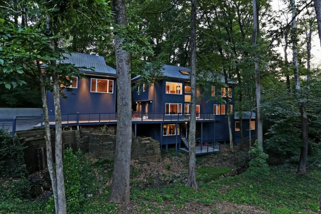 5 bedroom, 3,148 sq ft single family residence sold at 2050 Eldorado Drive, Atlanta, GA 30345