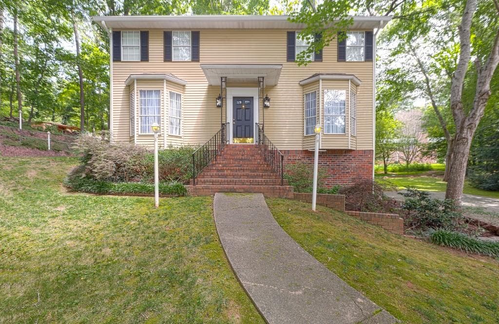465 Ramsdale Drive, Roswell, GA 30075 — most recent listing photo