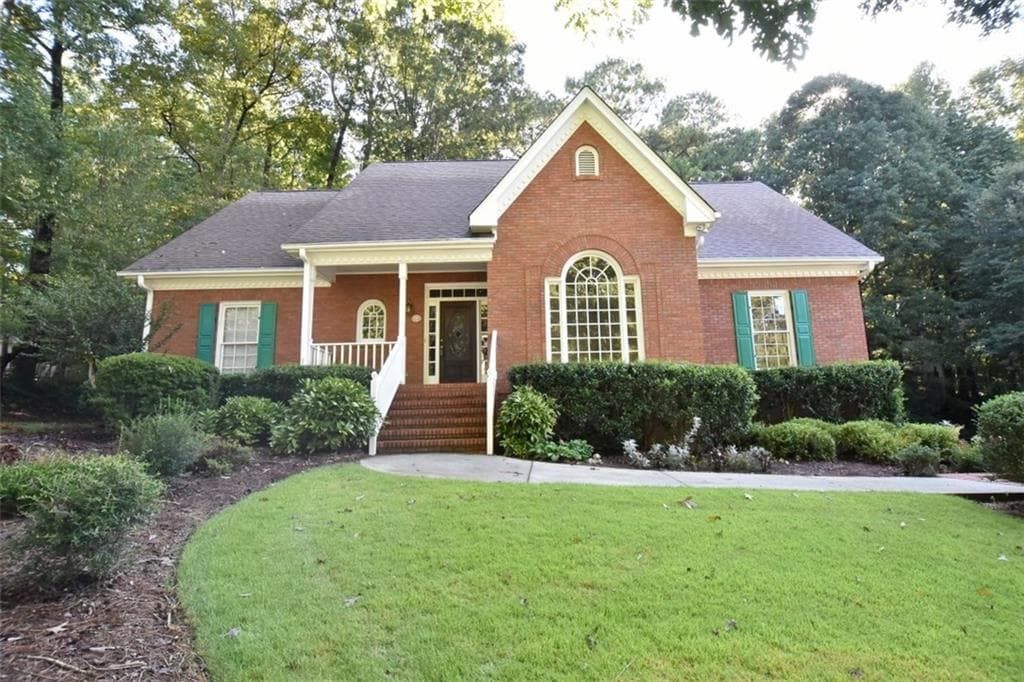 4 bedroom, 3,792 sq ft single family residence sold at 300 Sageglen Road, Lawrenceville, GA 30044