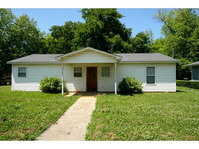 3 bedroom single family residence sold at 207 Thompson Street, Cedartown, GA 30125