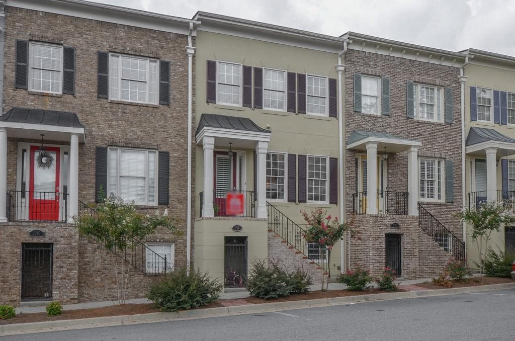 3 bedroom, 1,880 sq ft condominium sold at 997 Pearl Point 0, Atlanta, GA 30328