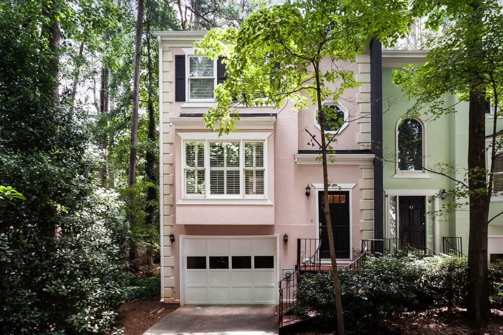 3 bedroom, 1,799 sq ft townhouse sold at 44 Sycamore Station, Decatur, GA 30030