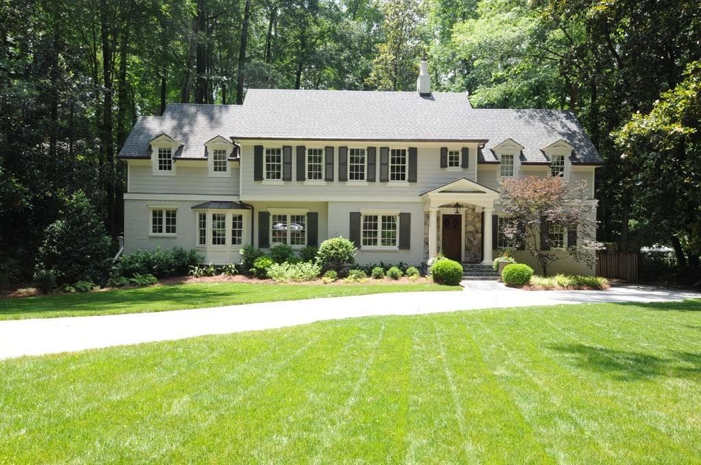 4 bedroom, 4,148 sq ft single family residence sold at 3982 Club Drive, Atlanta, GA 30319