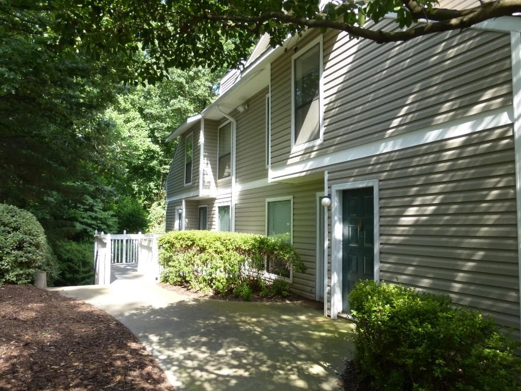 1402 Wynnes Ridge Circle, Marietta, GA 30067 — most recent listing photo